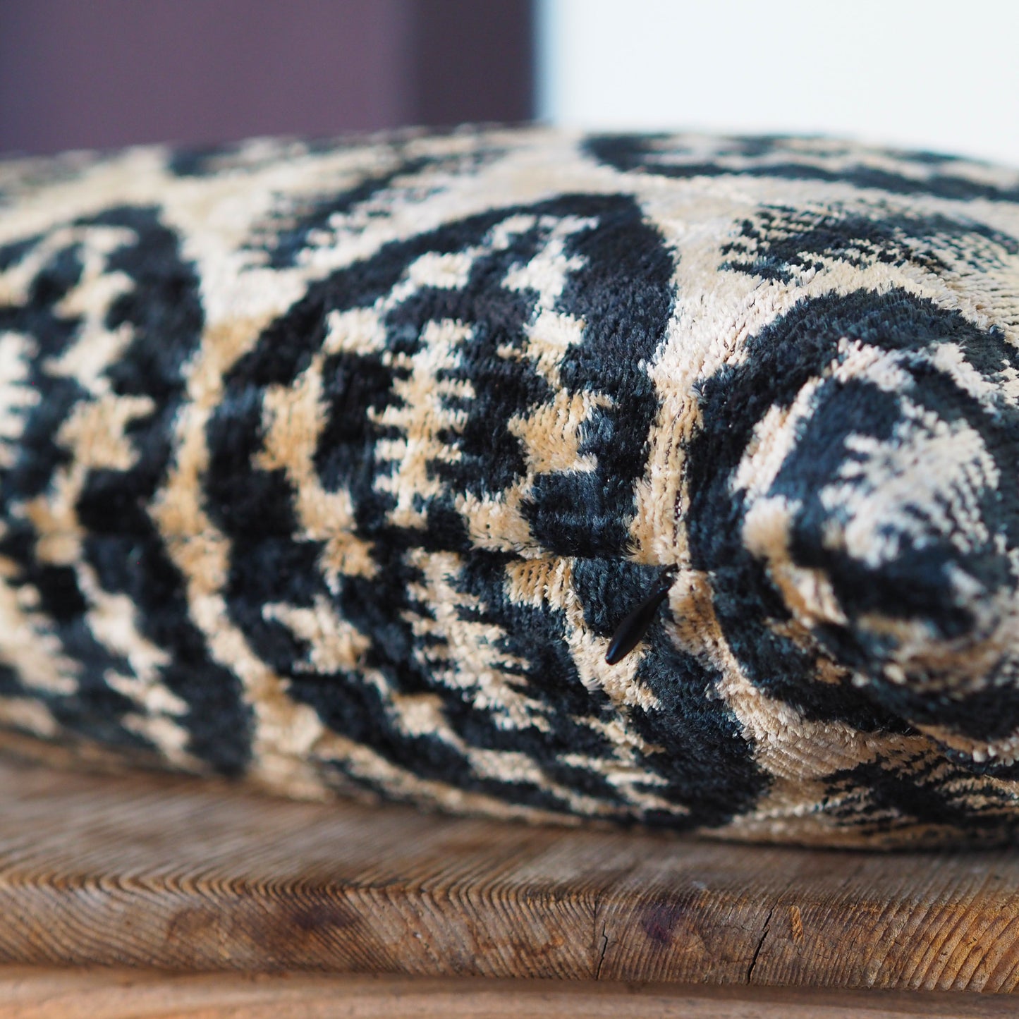 golden-back-silk-velvet-ikat-cushion