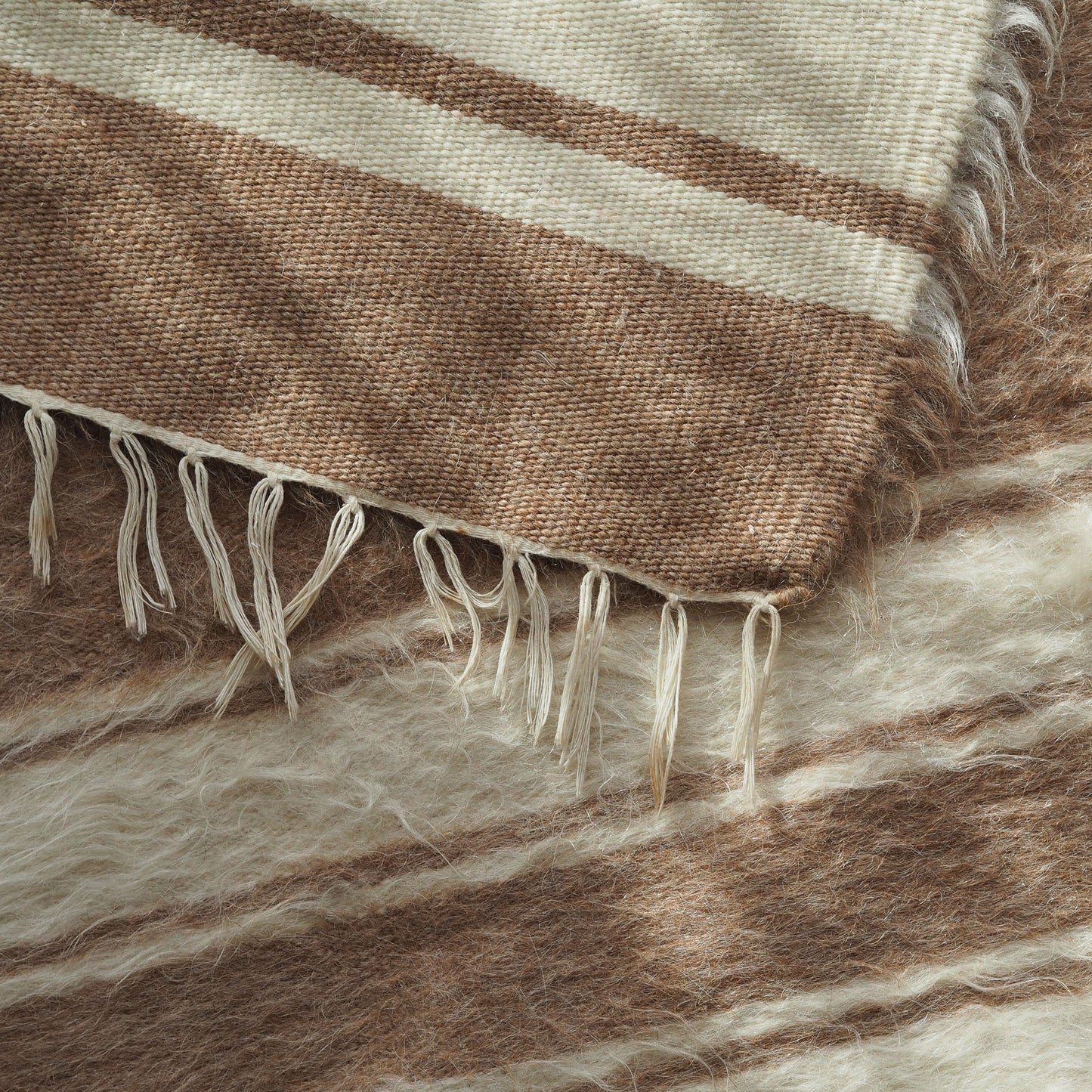 beige-white-wall-hanging