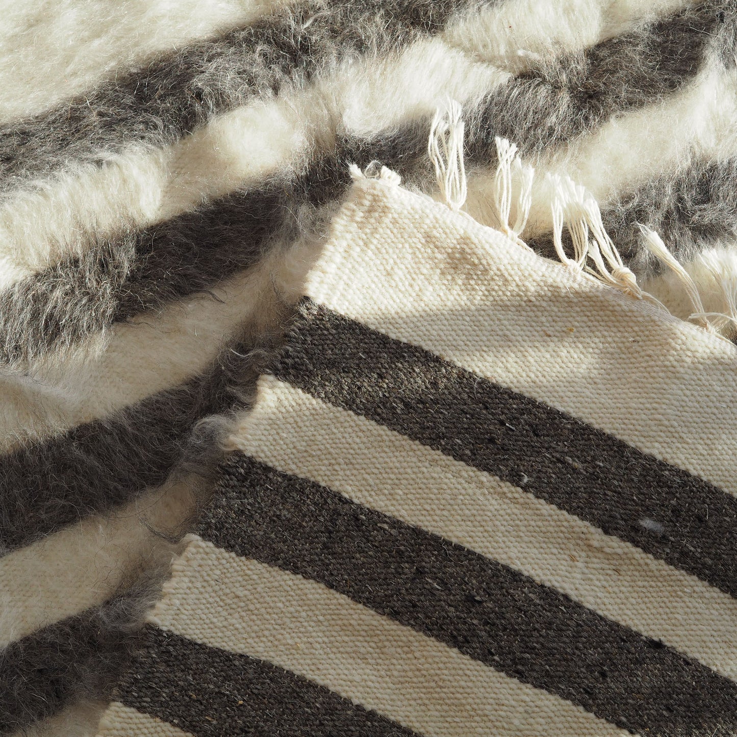 grey-white-striped-woolen-wall-hanging-rug