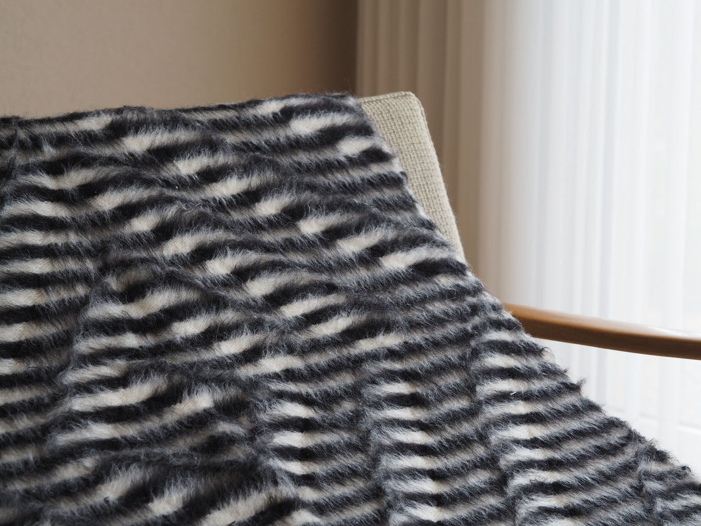 black-white-striped-wall-hanging-wall-rug