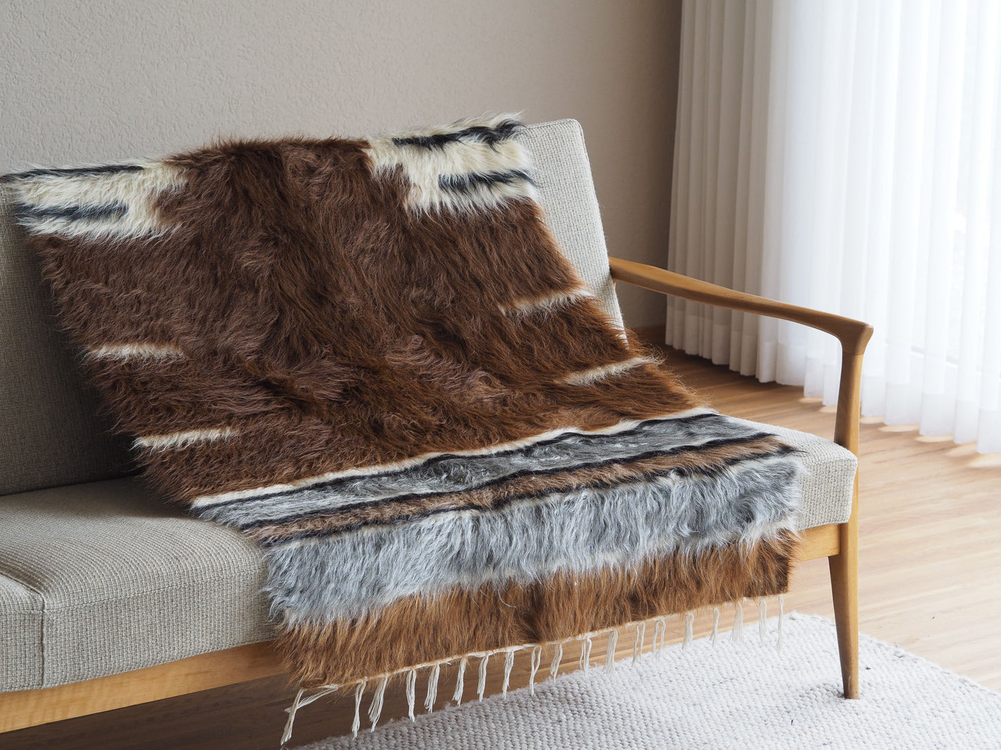 brown-long-pile-wall-hanging-rug