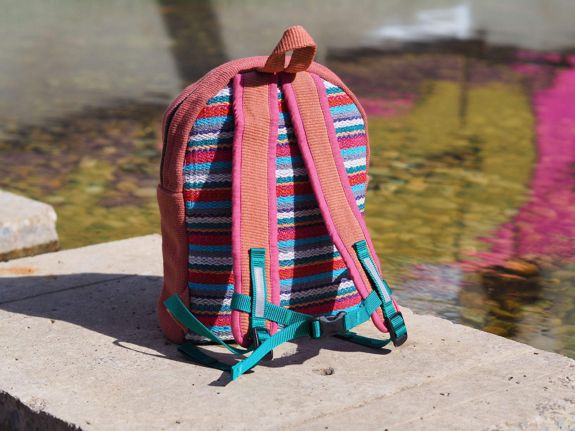 Kleinkinderrucksack-bunt-zeitlos-fairtrade