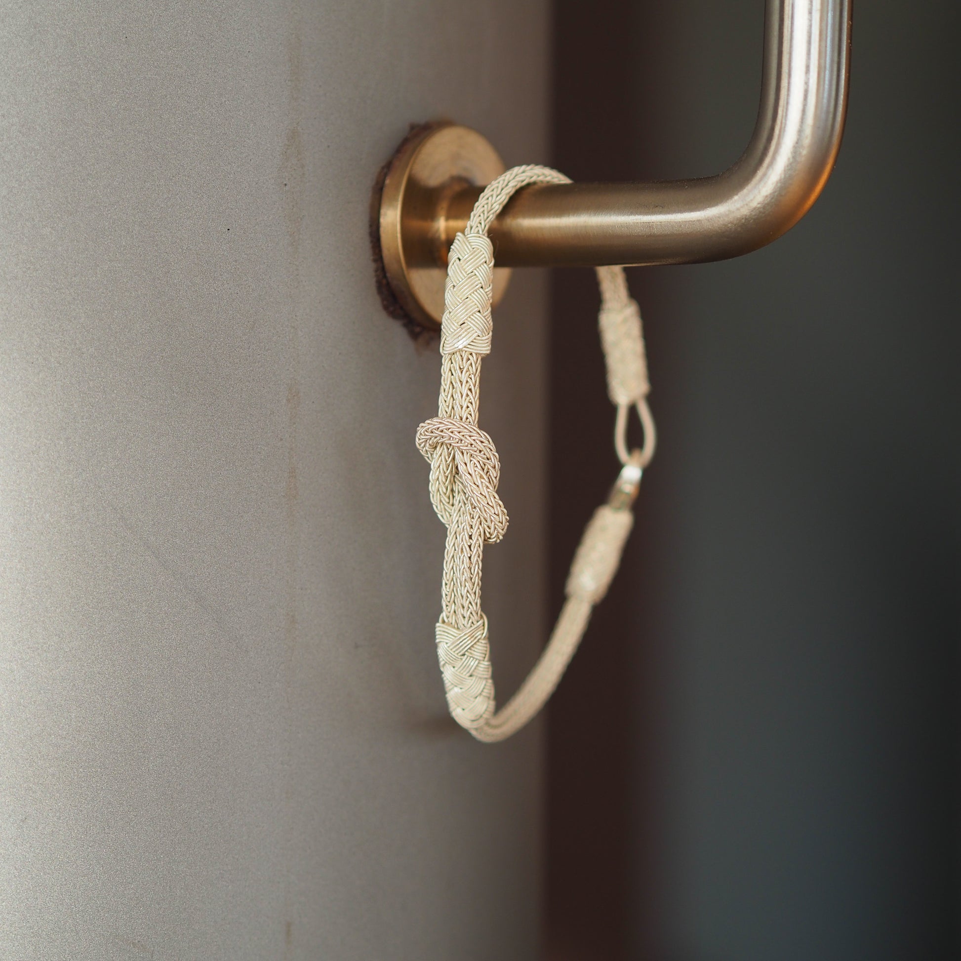 fine-pure-silver-bracelet-love-knot