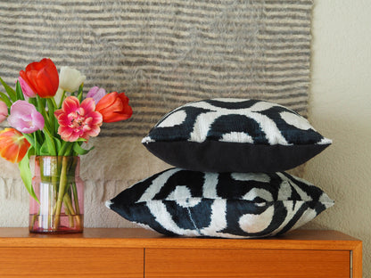 black-white-silk-velvet-ikat-cushion