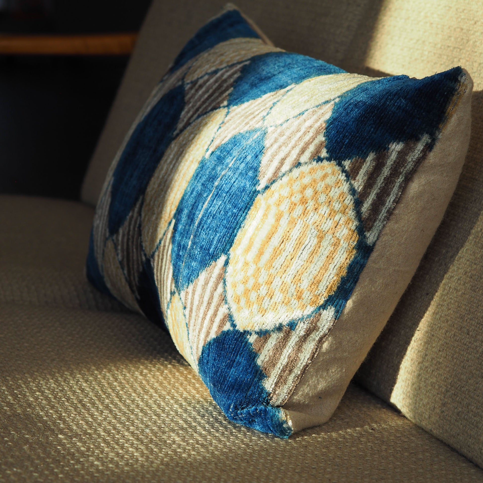 blue-beige-retro-silk-velvet-ikat-cushion