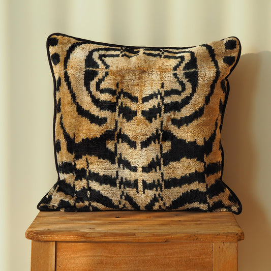 gold-black-tiger-silk-velvet-ikat-cushion