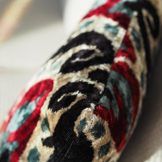 bordeaux-black-silk-velvet-ikat-cushion