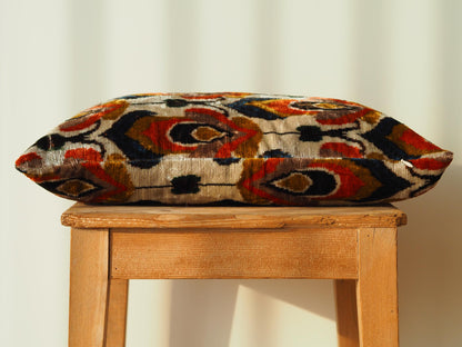 retro-design-silk-velvet-cushion
