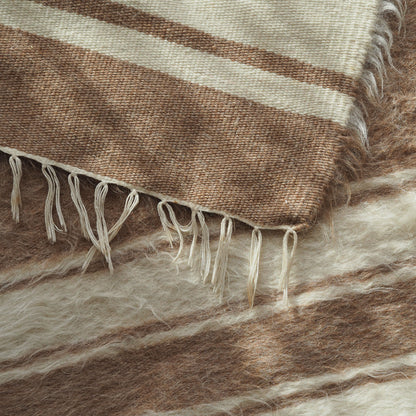 beige-white-wall-hanging