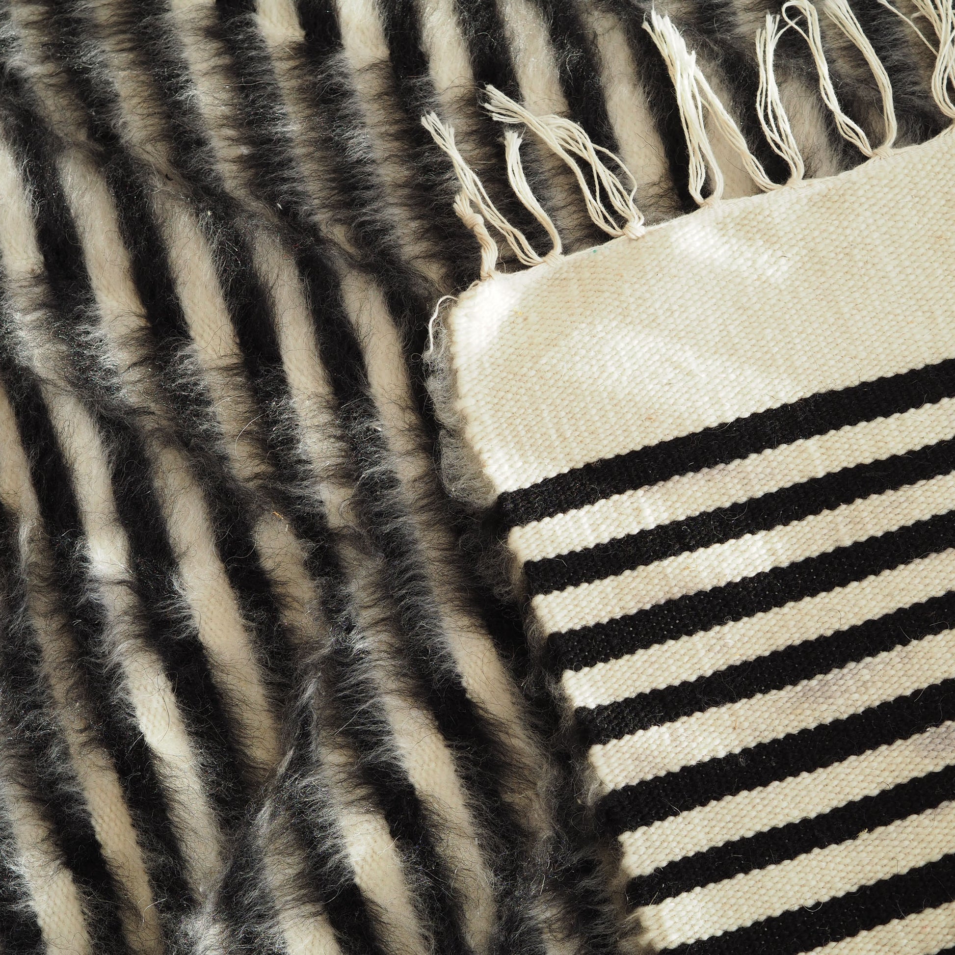 black-white-striped-wall-hanging-wall-rug