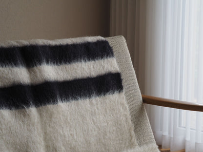black-white-paradise-wall-hanging-rug
