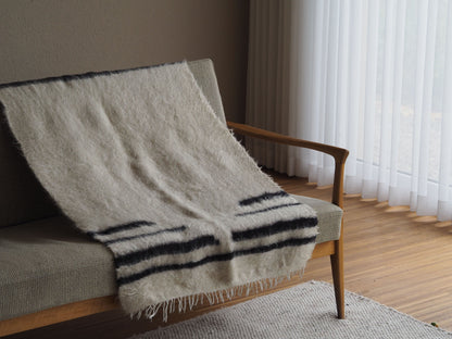 black-white-paradise-wall-hanging-rug