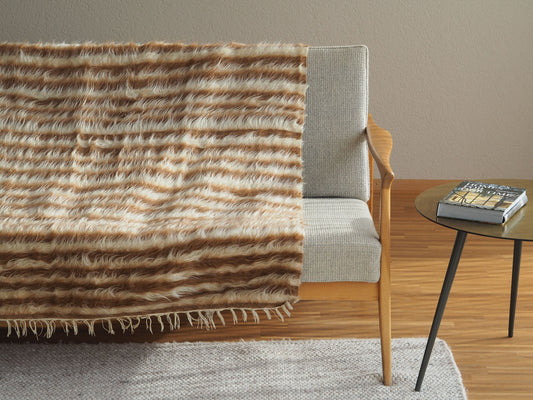 camel-white-striped-wall-hanging-rug