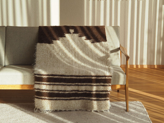 brown-white-woollen-wall-hanging-rug